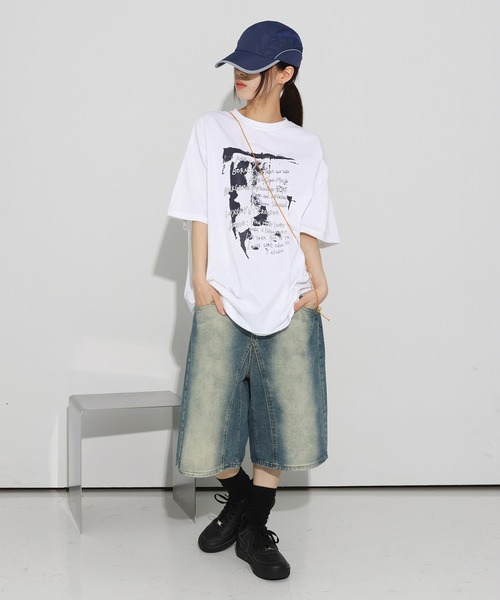 FOLLOWIN（フォロウィン）の「[UNISEX][K-Fashion流行アイテム] ヴィンテージウォッシングミッドライズ5部丈ハーフデニムパンツ（デニムパンツ・レディース・ブルー・LARGE/SMALL/MEDIUM）」の6枚目の写真