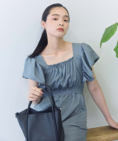 fifth(フィフス)の「フリルギャザーオールインワン(つなぎ/オールインワン・レディース・ベージュ/ブラック/ブルーグレー・M)」の3枚目の写真