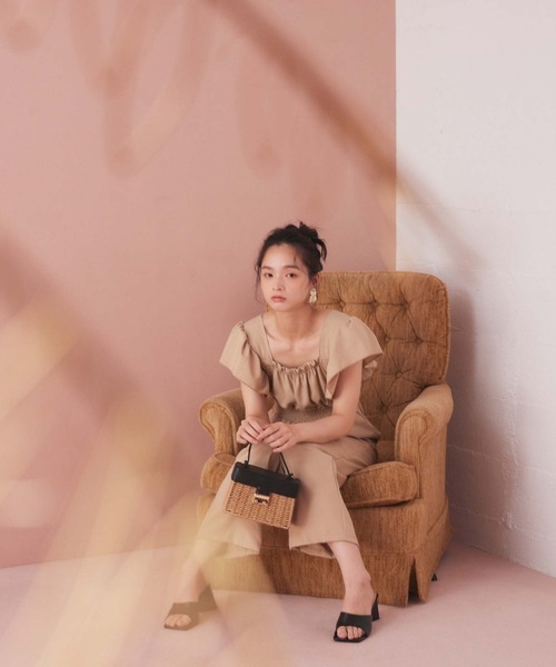 fifth(フィフス)の「フリルギャザーオールインワン(つなぎ/オールインワン・レディース・ベージュ/ブラック/ブルーグレー・M)」の21枚目の写真