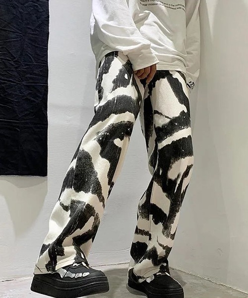 VIBGYOR（ヴィブジョー）の「【WARAIJOGO】ペンキペイント風デザインワイドストレートパンツ(NEZ)（その他パンツ・メンズ・ブラック/ブルー・FREE）」の7枚目の写真