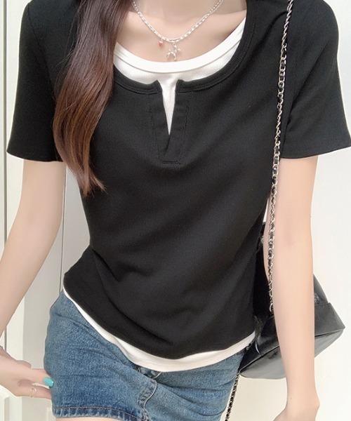 deux amour(ドゥーザムール)の「キーネックレイヤード風Tシャツ(Tシャツ/カットソー・レディース・ブルー/グレー/ブラック・FREE)」の5枚目の写真
