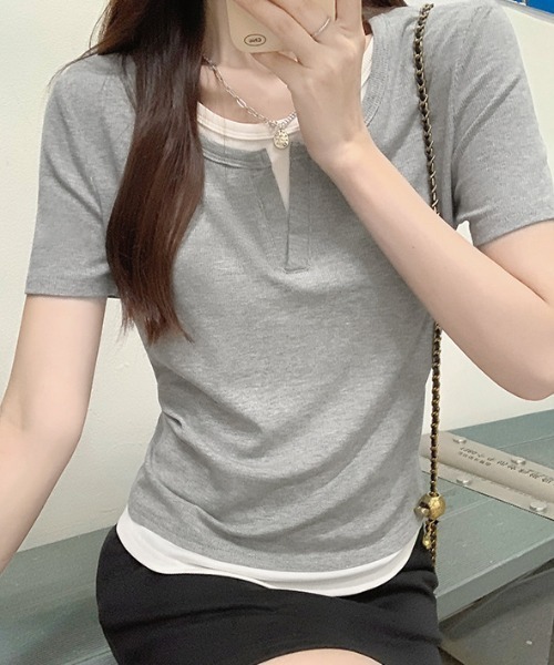 deux amour(ドゥーザムール)の「キーネックレイヤード風Tシャツ(Tシャツ/カットソー・レディース・ブルー/グレー/ブラック・FREE)」の12枚目の写真