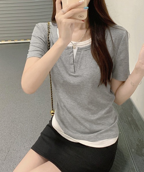 deux amour(ドゥーザムール)の「キーネックレイヤード風Tシャツ(Tシャツ/カットソー・レディース・ブルー/グレー/ブラック・FREE)」の9枚目の写真
