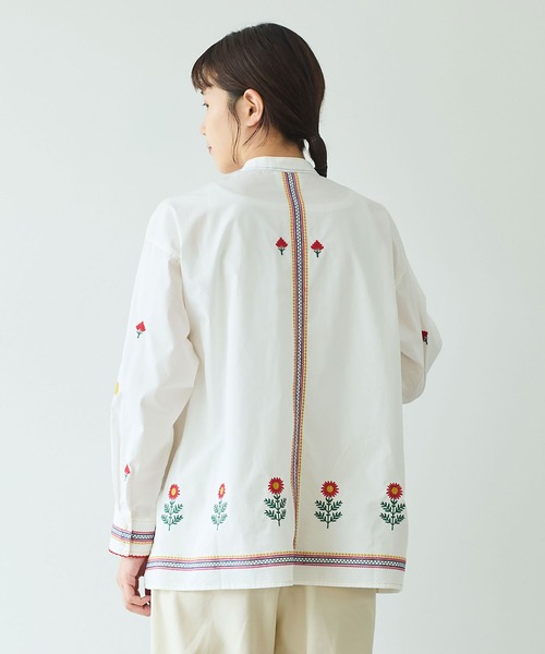 未使用/yuni/エンブロイダリー シャツブラウス 花柄 刺繍 羽織り yuni（ユニ ）の「コットンエンブロイダリーシャツ 1701BL009242