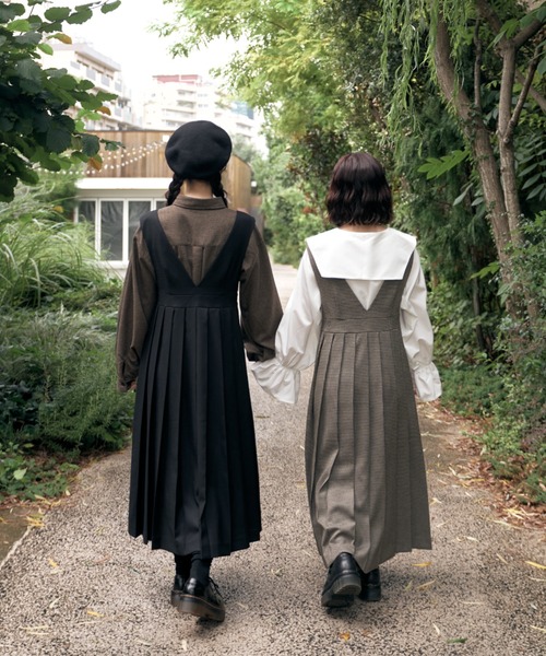 INTER FACTORY(インターファクトリー)の「mero - 前後2wayプリーツジャンパースカート made in INTER FACTORY(ジャンパースカート・レディース・ブラック/ブラウン・FREE)」の21枚目の写真