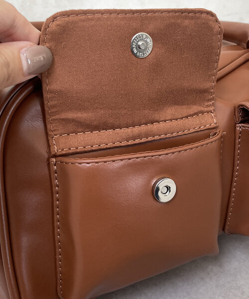 Thevon（ゼボン）の「アウトポケットハンドルトート（ボストンバッグ・レディース・ブラック/ブラウン/レッド系その他・FREE）」の12枚目の写真