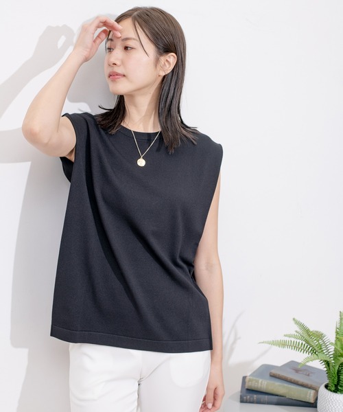 Jayro(ジャイロ)の「脇タックノースリーブニットプルオーバー(Tシャツ/カットソー・レディース・ホワイト系その他/ホワイト系その他2/ブルー/ブラック・M)」の5枚目の写真