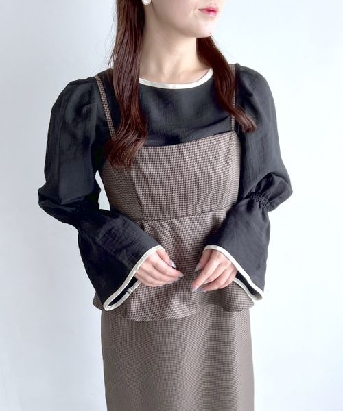 mysty woman（ミスティウーマン）の「バイカラー2WAYブラウス　150058（シャツ/ブラウス・レディース・アイボリー/ブラック/ベージュ・FREE）」の13枚目の写真