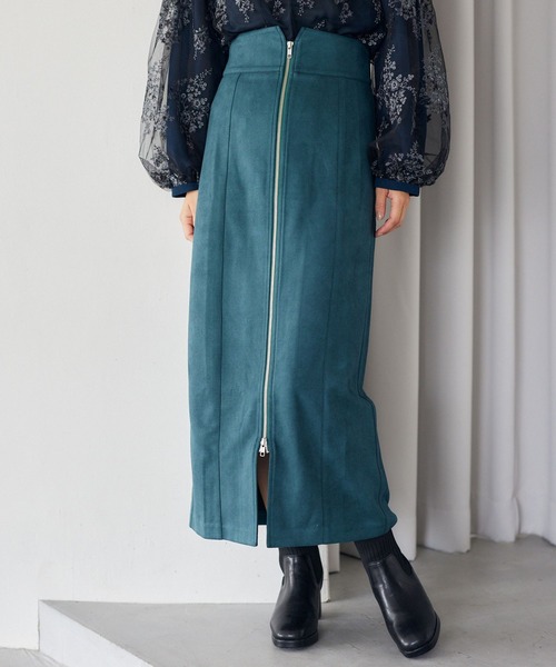 mysty woman(ミスティウーマン)の「スエードライクzipナロースカート 149762(スカート・レディース・グリーン/ベージュ/チャコールグレー・FREE)」の1枚目の写真