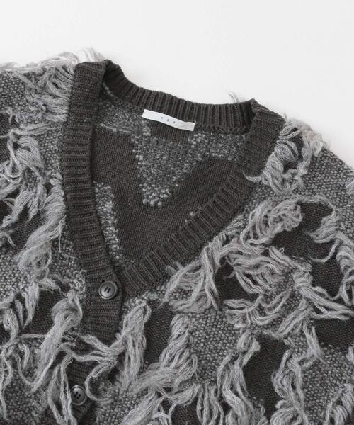 KBF（ケイビーエフ）の「ジャガードフリンジカーディガン（カーディガン/ボレロ・レディース・カーキ/ブラック/ブルー/アイボリー・ONE）」の5枚目の写真