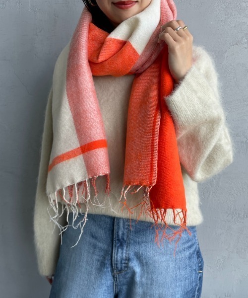 hint hint（ヒントヒント）の「[hint hint/ヒントヒント] アクリルコットン大判ストール(オレンジ・サックス)（ストール/ショール・レディース・サックスブルー/オレンジ・ONE SIZE）」の7枚目の写真