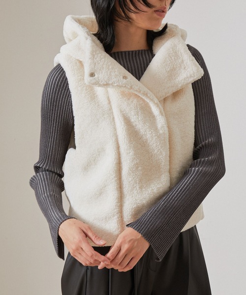 NERGY(ナージー)の「フェイクファーベスト(その他アウター・レディース・ホワイト/ベージュ系その他・FREE)」の8枚目の写真