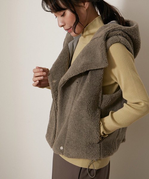 NERGY(ナージー)の「フェイクファーベスト(その他アウター・レディース・ホワイト/ベージュ系その他・FREE)」の20枚目の写真