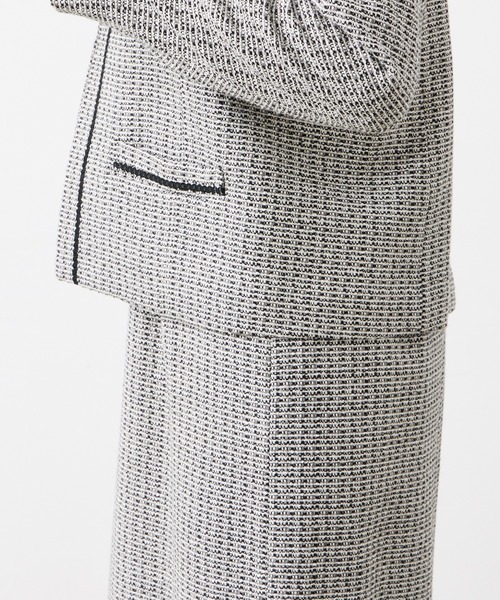 AIMER（エメ）の「リングツイードノーカラージャケット（ノーカラージャケット・レディース・ベージュ/グレー・MEDIUM/LARGE）」の18枚目の写真