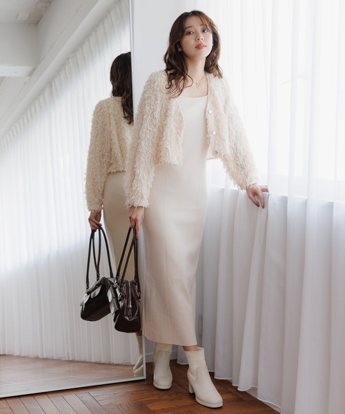 mysty woman(ミスティウーマン)の「フラッフィーVネックロングスリーブニット 232601(カーディガン/ボレロ・レディース・グレイッシュブルー/アイボリー/ブラック・FREE)」の6枚目の写真