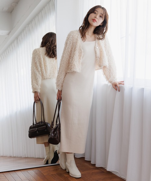 mysty woman(ミスティウーマン)の「フラッフィーVネックロングスリーブニット 232601(カーディガン/ボレロ・レディース・グレイッシュブルー/アイボリー/ブラック・FREE)」の7枚目の写真