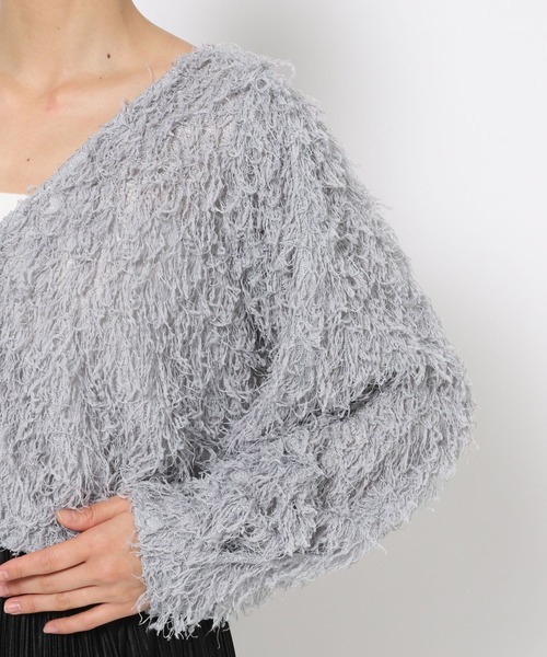 mysty woman(ミスティウーマン)の「フラッフィーVネックロングスリーブニット 232601(カーディガン/ボレロ・レディース・グレイッシュブルー/アイボリー/ブラック・FREE)」の15枚目の写真