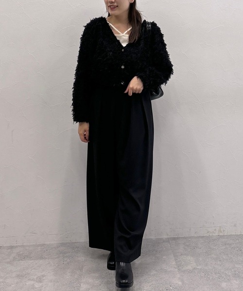 mysty woman(ミスティウーマン)の「フラッフィーVネックロングスリーブニット 232601(カーディガン/ボレロ・レディース・グレイッシュブルー/アイボリー/ブラック・FREE)」の22枚目の写真