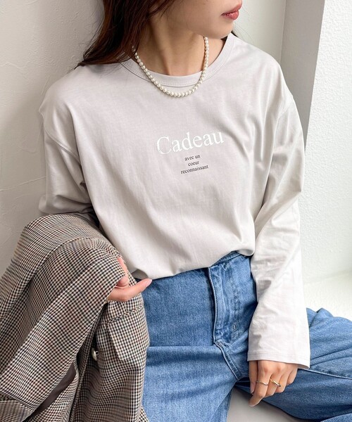 fredy emue（フレディエミュ）の「箔プリントシルケットロンTシャツ（Tシャツ/カットソー・レディース・ライトグレー/チャコールグレー/オフホワイト・38）」の3枚目の写真