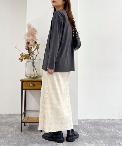 fredy emue（フレディエミュ）の「箔プリントシルケットロンTシャツ（Tシャツ/カットソー・レディース・ライトグレー/チャコールグレー/オフホワイト・38）」の19枚目の写真