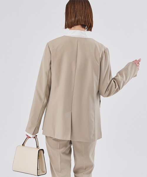 UR'S(ユアーズ)の「ベーシックカラーレスジャケット(ノーカラージャケット・レディース・ダークネイビー/グレイッシュベージュ/ブラック・L/M/S)」の21枚目の写真