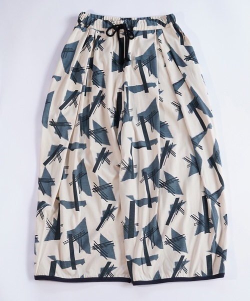 sneeuw(スニュウ)の「コンポジションドローパンツ(その他パンツ・レディース・ライトグレー/ベージュ・ONESIZE)」の6枚目の写真