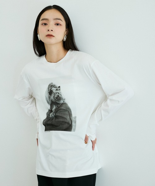 ADAM ET ROPE'(アダムエロペ)の「Elliott Erwitt フォトロンT(Tシャツ/カットソー・レディース・ホワイト系その他2/ホワイト系その他/ピンク/ピンク系その他2・FREE)」の3枚目の写真