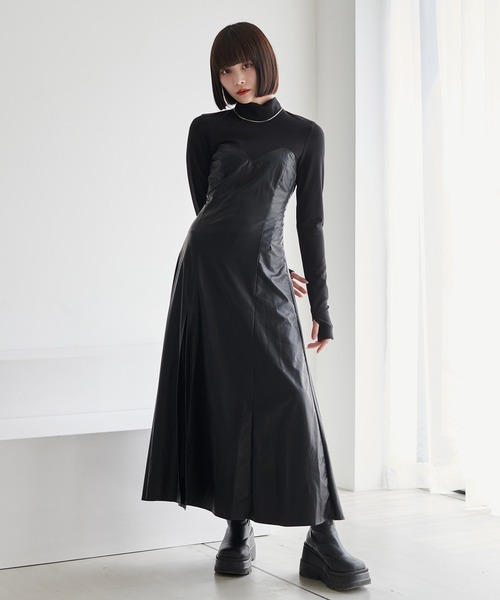 favclo.(ファブクロ)の「Catsuit Flare Dress / キャットスーツ フレアードレス(ワンピース・レディース・ブラック・FREE)」の2枚目の写真