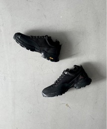 【関税込み】ROA トープ Neal スニーカー ROA(ロア)の「ROA NEAL(スニーカー)」 - WEAR