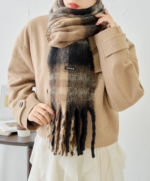Chico（チコ）の「アソートチェックストール（マフラー・レディース・グレー/ブラウン/イエロー系その他2/ベージュ・FREE）」の3枚目の写真