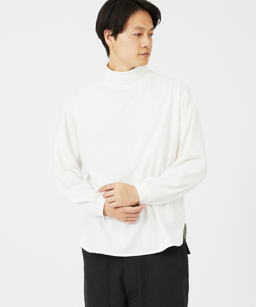 JOURNAL STANDARD relume（ジャーナルスタンダード　レリューム）の「レイヤードラウンド タートルネック ロングスリーブTシャツ（Tシャツ/カットソー・メンズ・チャコールグレー/ホワイト・MEDIUM/LARGE）」の4枚目の写真