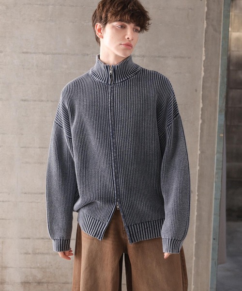 PBLIM（ページボーイリム）の「《UNISEX》ピグメントZIPニット（ニット/セーター・レディース・ブラック/ブルー・MEDIUM/SMALL）」の16枚目の写真