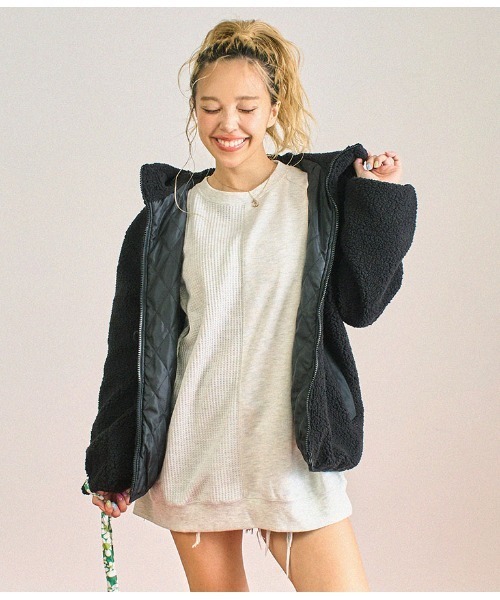 anap mimpi（アナップミンピ）の「ワッフル×裏毛スウェット 異素材 切り替え　トップス（スウェット・レディース・ダークグレー/モカ/キナリ・FREE）」の11枚目の写真