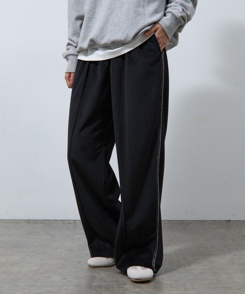 COLONY 2139（コロニートゥーワンスリーナイン）の「ベロアラメラインパンツ（その他パンツ・レディース・ブラック/チャコールグレー/ブラウン・FREE）」の10枚目の写真