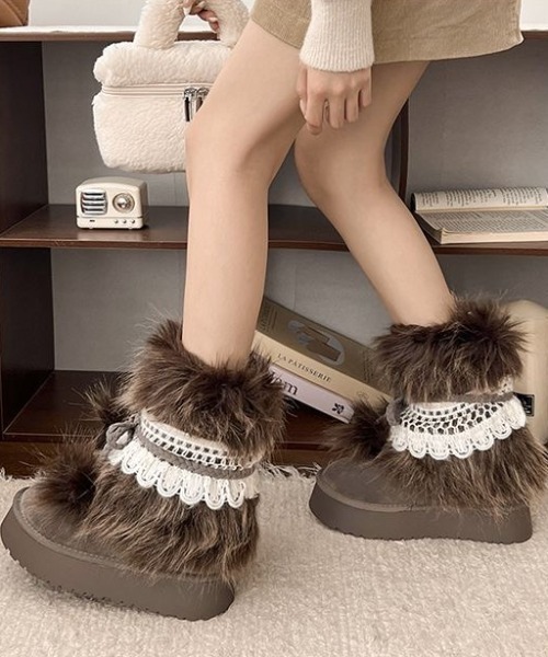 ファー付きレースモチーフ　ムートン厚底ブーツ