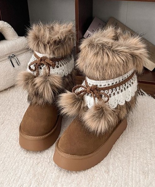 ファー付きレースモチーフ　ムートン厚底ブーツ
