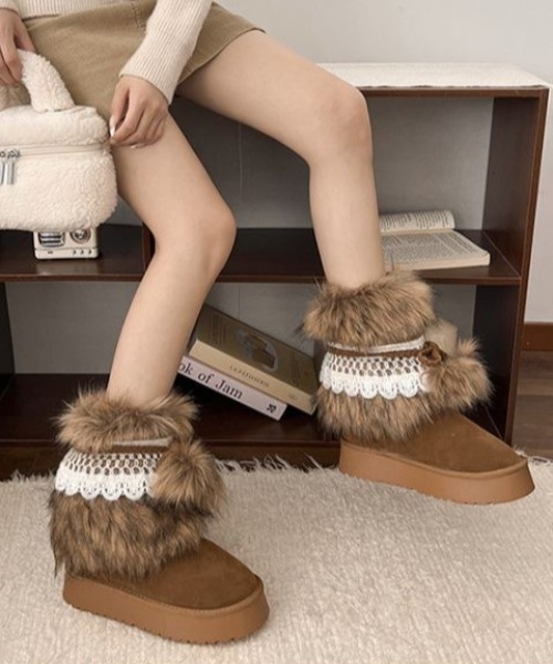 ファー付きレースモチーフ　ムートン厚底ブーツ