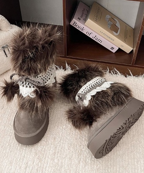 ファー付きレースモチーフ　ムートン厚底ブーツ