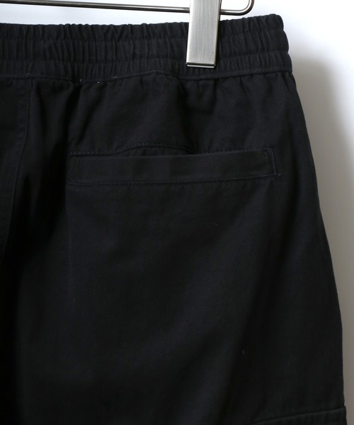 ANPAS(アンパス)の「Stretch Denim&Twill Cargo Jogger Pants/ストレッチ デニム/ツイル カーゴパンツ ジョガーパンツ(カーゴパンツ・メンズ・ブラック/カーキ/ブラック系その他/ベージュ/ブルー系その他・M/L/LL)」の11枚目の写真