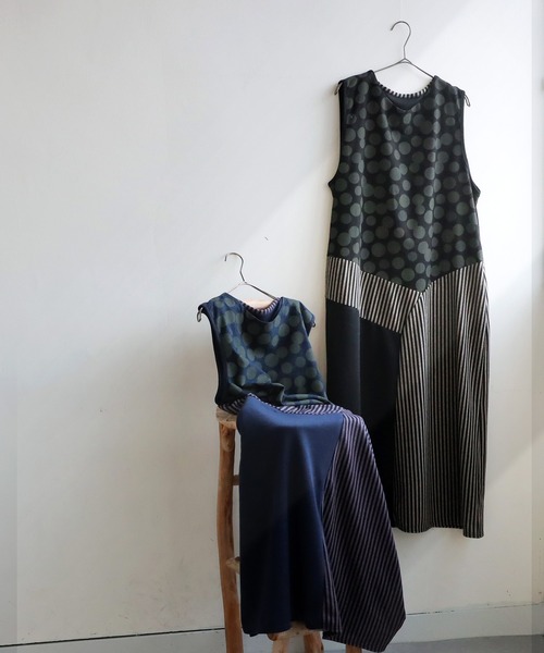 antiqua(アンティカ)の「柄切り替えワンピース(ワンピース・レディース・ブルー/ブラック・ONESIZE)」の18枚目の写真
