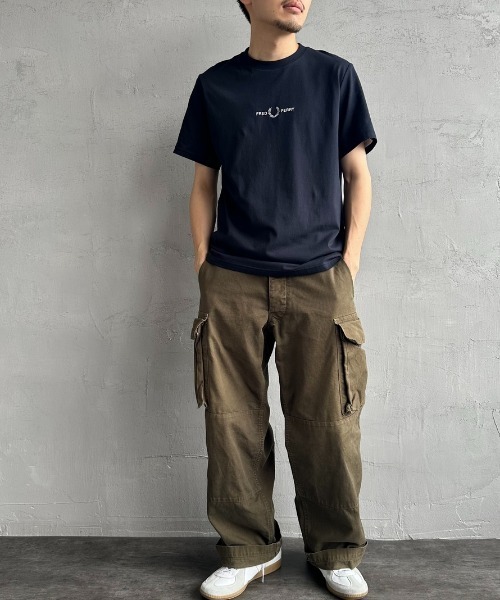 FRED PERRY（フレッドペリー）の「[FRED PERRY/フレッドペリー] ローレスリース刺繍 ショートスリーブTシャツ（Tシャツ/カットソー・レディース・ネイビー・L/M/S/XS）」の11枚目の写真
