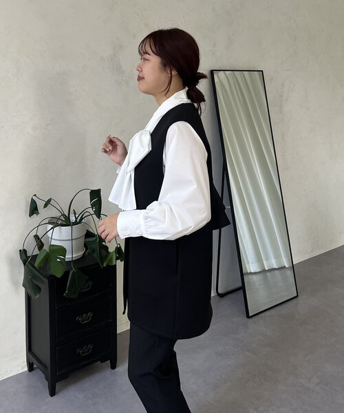 prose verse(プロズヴェール)の「【ママ監修!セレモニーアイテム】バックフリルWボタンジレ(ベスト・レディース・ブラック・LARGE/MEDIUM)」の9枚目の写真