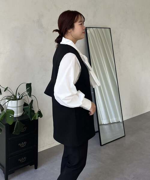 prose verse(プロズヴェール)の「【ママ監修!セレモニーアイテム】バックフリルWボタンジレ(ベスト・レディース・ブラック・LARGE/MEDIUM)」の13枚目の写真