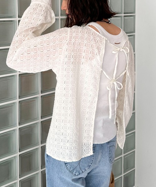 Doux archives（ドゥアルシーヴ）の「カットレース2wayブラウス（シャツ/ブラウス・レディース・アイボリー/ブラック・FREE）」の12枚目の写真