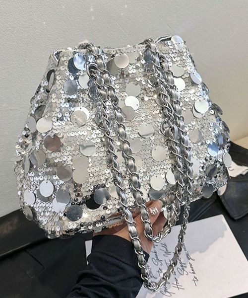 Futier land（フューティアランド）の「２wayスパンコール巾着バッグ（ハンドバッグ・レディース・シルバー/ブラック・FREE）」の4枚目の写真