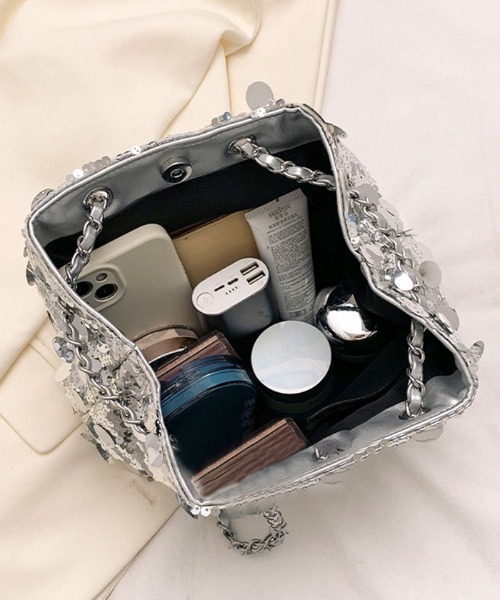 Futier land（フューティアランド）の「２wayスパンコール巾着バッグ（ハンドバッグ・レディース・シルバー/ブラック・FREE）」の14枚目の写真