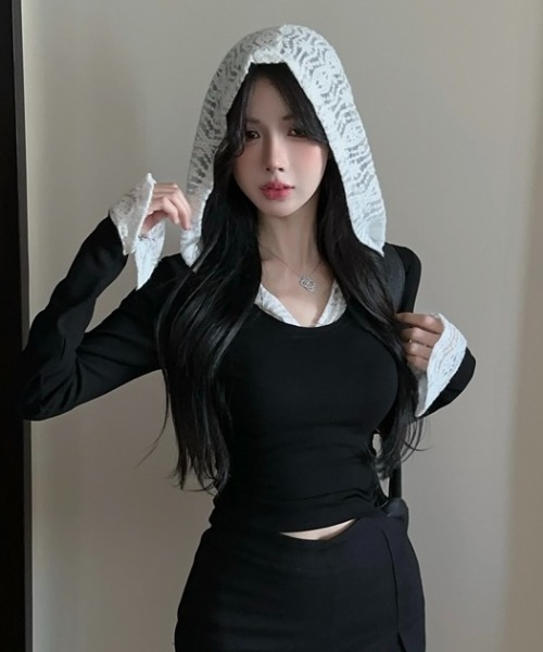 LADY LIKE(レディライク)の「レースドッキング配色フーディ(Tシャツ/カットソー・レディース・ブラック・M)」の3枚目の写真