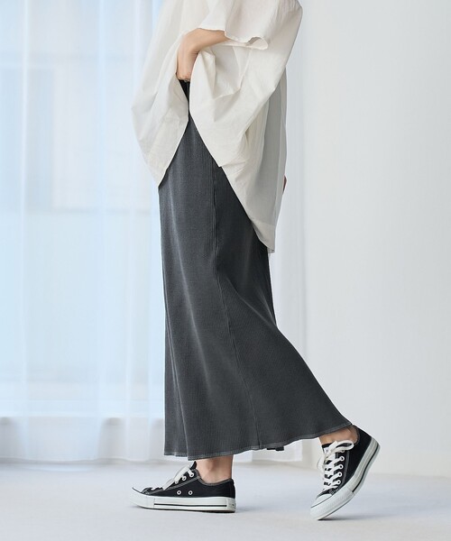 coen（コーエン）の「ピグメント リブ イージーナロースカート（スカート・レディース・ブラック/ダークグレー/オレンジ/ナチュラル・FREE）」の12枚目の写真