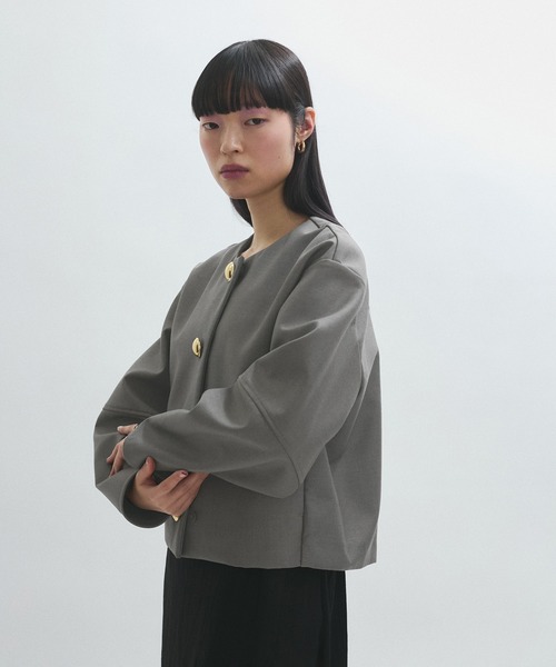 ADAM ET ROPE'（アダムエロペ）の「【WEB限定】・【オケージョン】ノーカラーボンディングジャケット（ノーカラージャケット・レディース・ブラック/チャコールグレー/ベージュ・FREE）」の20枚目の写真