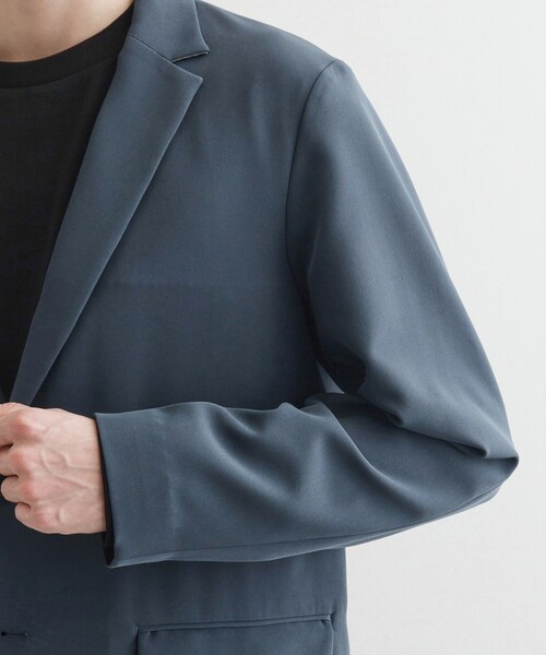 tk.TAKEO KIKUCHI（ティーケータケオキクチ）の「360度ストレッチテーラードジャケット（セットアップ対応）（テーラードジャケット・メンズ・ブラック/ベージュ/ブルー・01/02/03/04）」の21枚目の写真